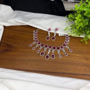St Necklace 8377692