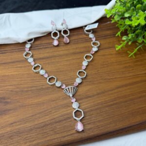 St Necklace 8379004