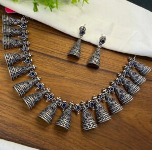 F necklace 006