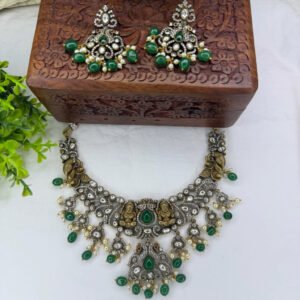 Necklace 372