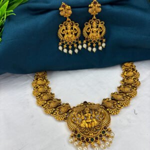 AQ Necklace 136