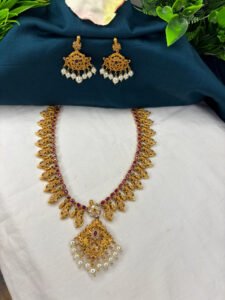 Necklace 8303954