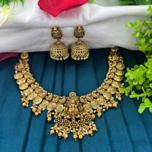 AQ Necklace 184