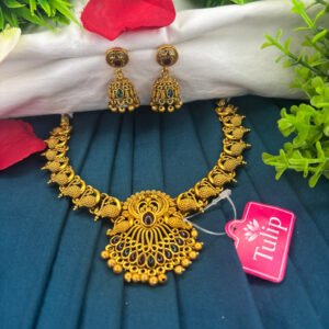 AQ Necklace 106