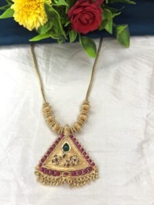 G Necklace 8208448