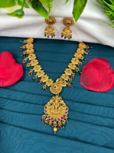 AQ Necklace 113