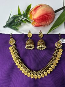 Necklace 8376594