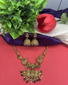 AQ Necklace 139