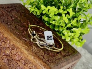 AT Bracelet 01