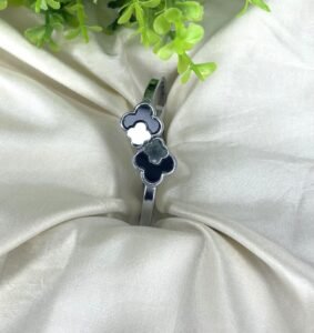 S Bracelet 03